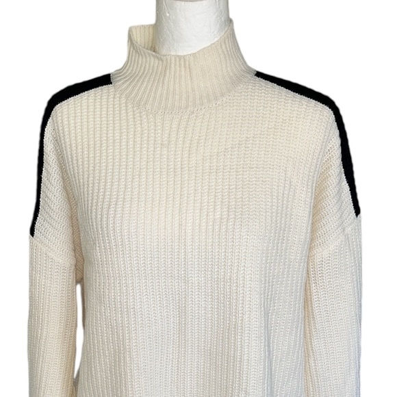 Sanctuary Felling Sporty Ivory & Black Mock Neck Oversized Ribbed Sweater - L - Picture 4 of 13